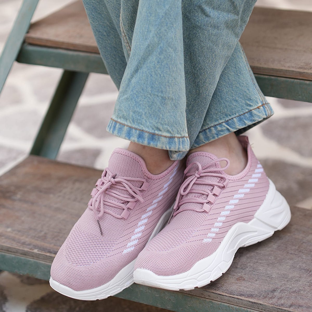 Frail Pink