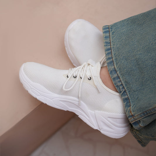 LU 04 White
